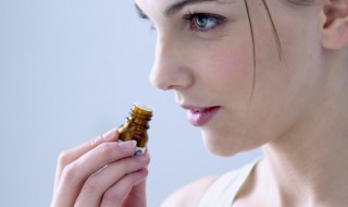 风油精闻多了会中毒吗（风油精闻多了有毒吗）-九图集