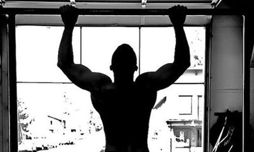 引体向上对肾有影响吗（引体向上对身体好处和坏处）