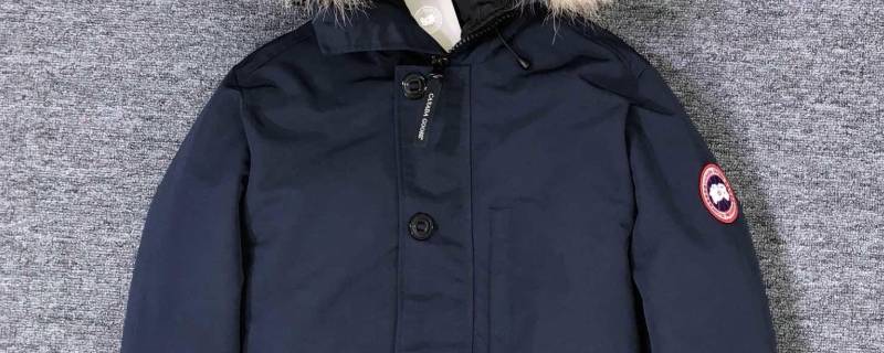 羽绒服用洗衣机洗可以吗（羽绒服能够用洗衣机洗吗）-九图集