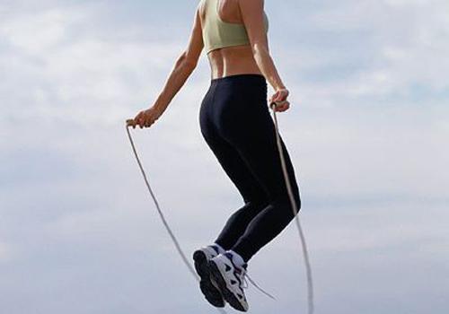 跳绳的注意事项（跳绳的注意事项3条）