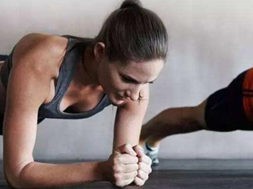 做平板支撑头疼 做平板支撑头疼怎么办