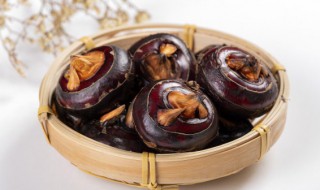 马蹄煮熟的功效与作用禁忌(水煮马蹄的功效与禁忌)