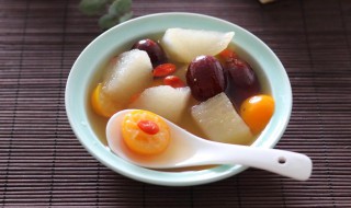 梨子和金桔煮水喝有什么功效 金桔梨子煮水的功效