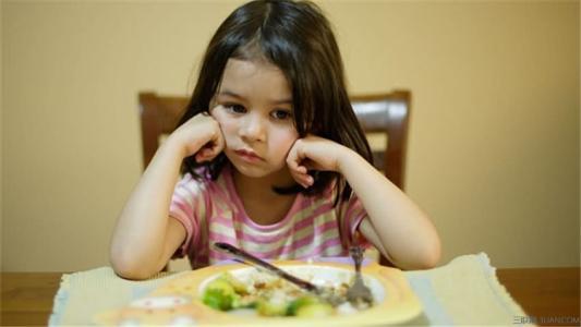 厌食症是什么都不吃吗（厌食症一点都不能吃吗）