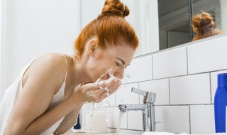 面膜撕掉后多久洗脸 面膜撕下后多久洗脸-九图集