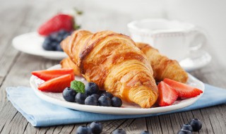 面包过期10天还能吃吗 面包过期10天还能吃吗?