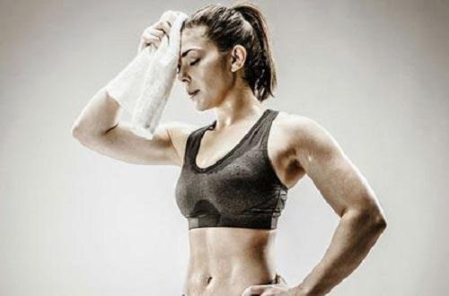 走路出汗能减肥吗（早上走路出汗能减肥吗）