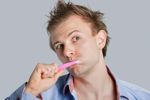 怎么刷牙才是正确的(怎么刷牙才是正确的方法)