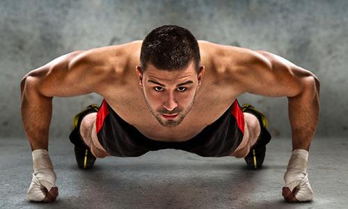 做俯卧撑后背疼（做俯卧撑后背疼怎么回事）