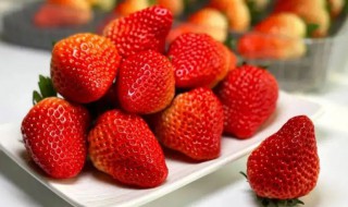 冬天吃草莓容易上火吗(冬天吃草莓会上火吗)