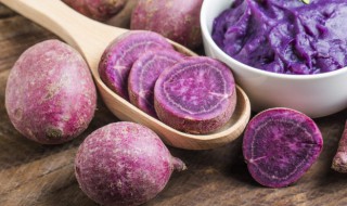 紫薯煮熟后变青了还要不要吃（紫薯没煮熟吃了会怎样）-九图集