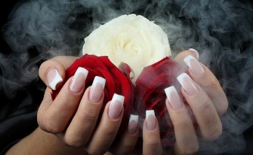 伸出五指 伸出五指的照片-九图集