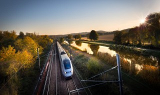 高铁c和g有什么区别 高铁c和g的区别-九图集