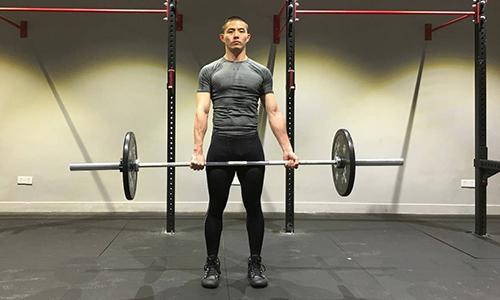 硬拉后下背酸怎么办啊（硬拉后背部酸痛怎么办）