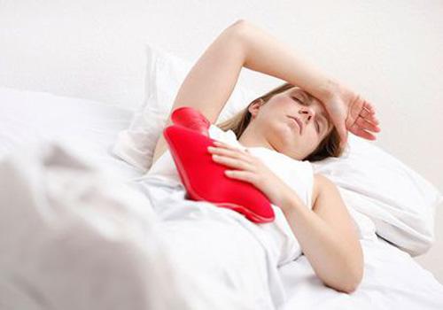 热水袋敷腰有什么好处(用热水袋敷腰有什么好处)-九图集