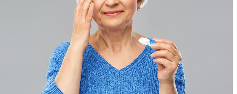 隐形眼镜正反面怎么区分(博士伦隐形眼镜正反面怎么区分)