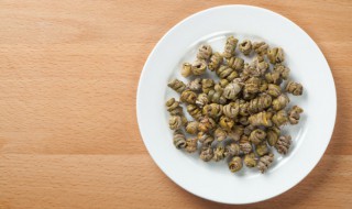 石斛泡水能天天喝吗（石斛泡水天天喝好吗?）-九图集