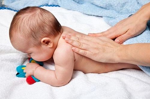 小儿哮喘怎么推拿 小儿发烧怎么推拿