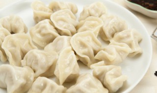 速冻饺子用冷水还是热水煮 速冻饺子要用冷水煮还是热水煮