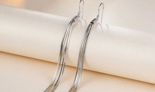 银耳环流苏变黑怎么清洗 银耳环氧化怎么清洗