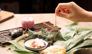 冰冻粽子怎么用微波炉加热(冷冻的粽子放微波炉怎么加热)