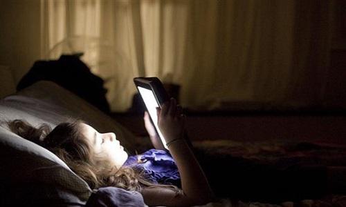 孩子晚睡的危害有多大(孩子晚睡的危害有多大?)-九图集