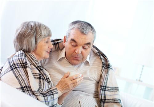 老人吃什么有利于睡眠 老人吃什么对睡眠有帮助-九图集