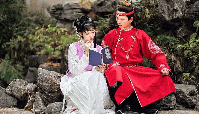 贾宝玉的性格特点 贾宝玉的性格