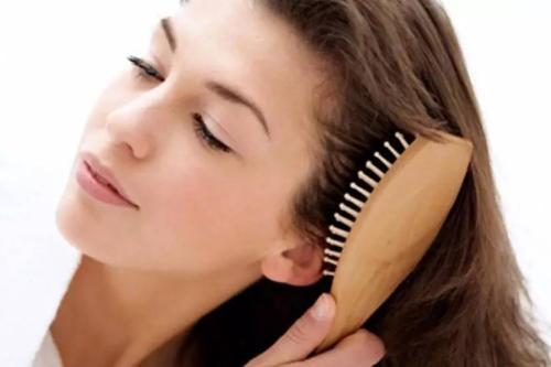 睡前养生动作 睡前养生动作姿势-九图集