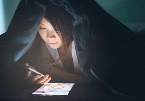 为什么熬夜后反而更精神（为什么有时候熬夜后更精神）-九图集