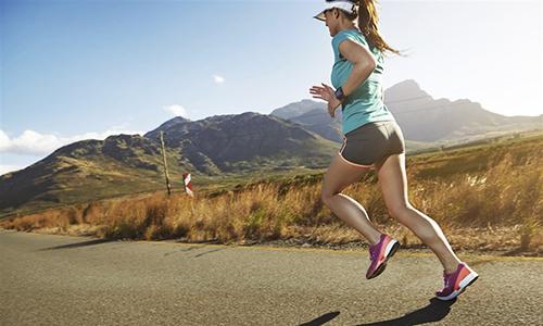 冬天早上跑步好还是晚上跑步好 冬天跑步是早上好还是晚上好-九图集