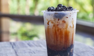 一杯奶茶的热量是多少 一杯奶茶的热量是多少米饭