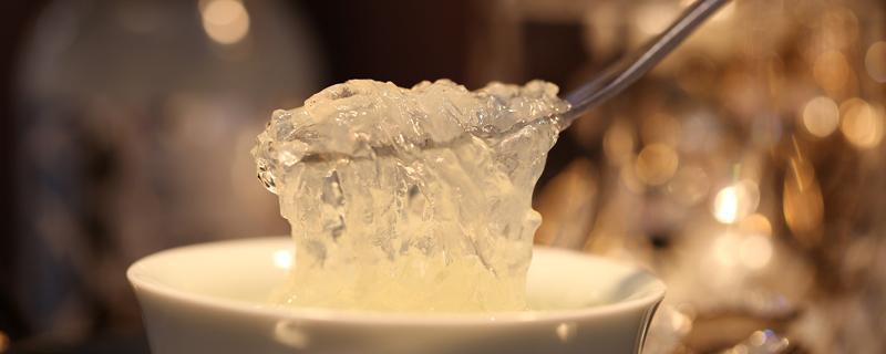 成瓶的燕窝一次喝多少 瓶装燕窝一天吃几瓶-九图集