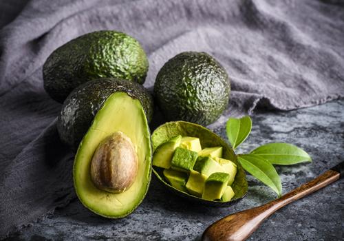 牛油果硬的好还是软的好 牛油果要硬的好还是软的