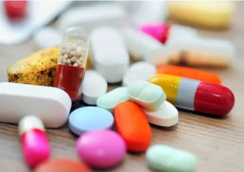 吃什么药伤肝（吃什么药伤肝伤肾）-九图集