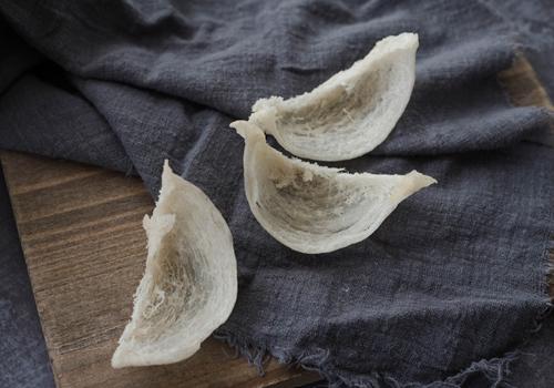 燕窝早上吃还是晚上吃(燕窝早上吃还是晚上吃效果更好)