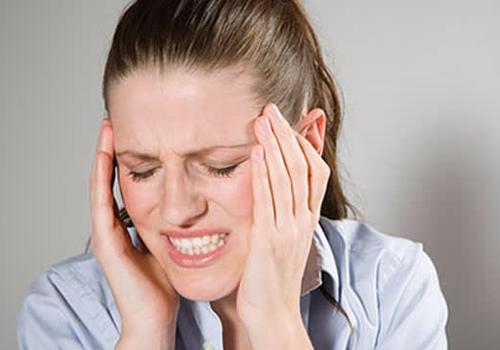 熬夜后头疼吃什么好（熬夜后头疼吃什么好得快）-九图集