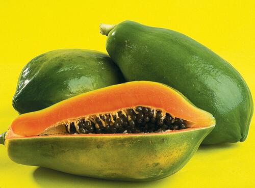 吃木瓜的有什么好处与坏处 吃木瓜的坏处和好处