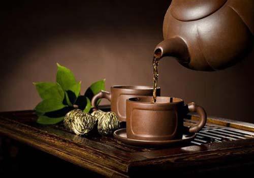 吃了油腻的东西喝什么茶（吃了油腻的东西喝什么茶最好）-九图集