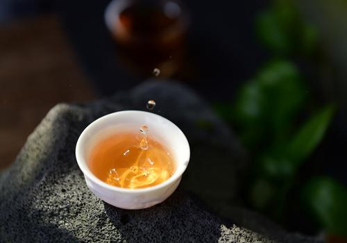 女性冬天喝什么茶好 女性冬天喝什么茶好一点