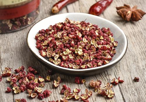 花椒吃了有什么好处(花椒吃了有什么好处与坏处)-九图集