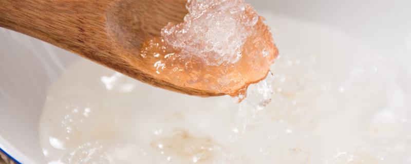 雪燕性寒还是性温 雪燕是热性还是寒性-九图集