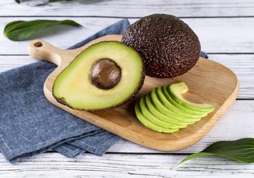 牛油果黑的好还是绿的好 牛油果黑的好还是绿的好吃-九图集