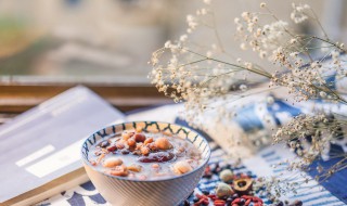 八宝饭放糖吗 八宝饭可以放冰糖吗-九图集