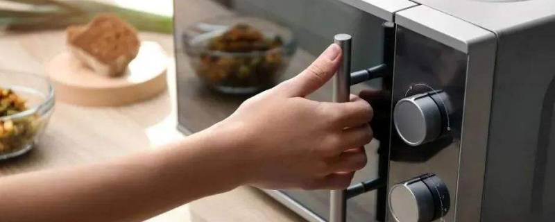 铝可以放微波炉里吗 铝制的可以放微波炉吗