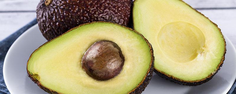牛油果和什么不能一起吃（牛油果不可以跟什么一起吃）
