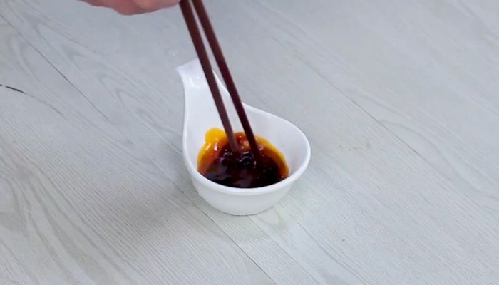 尖椒皮蛋的做法 尖椒皮蛋怎么做