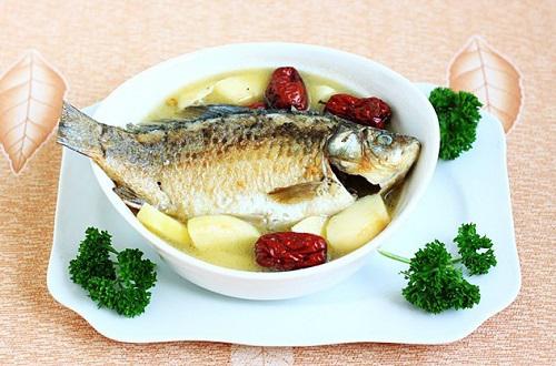 女性熬夜喝什么汤好（女性熬夜喝什么汤好呢）-九图集