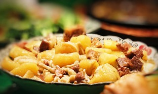 土豆炖牛肉要炖多长时间 土豆炖牛肉一般炖多长时间-九图集