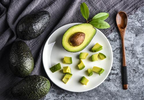 牛油果一天吃一个可以吗 每天吃一个牛油果可以吗-九图集